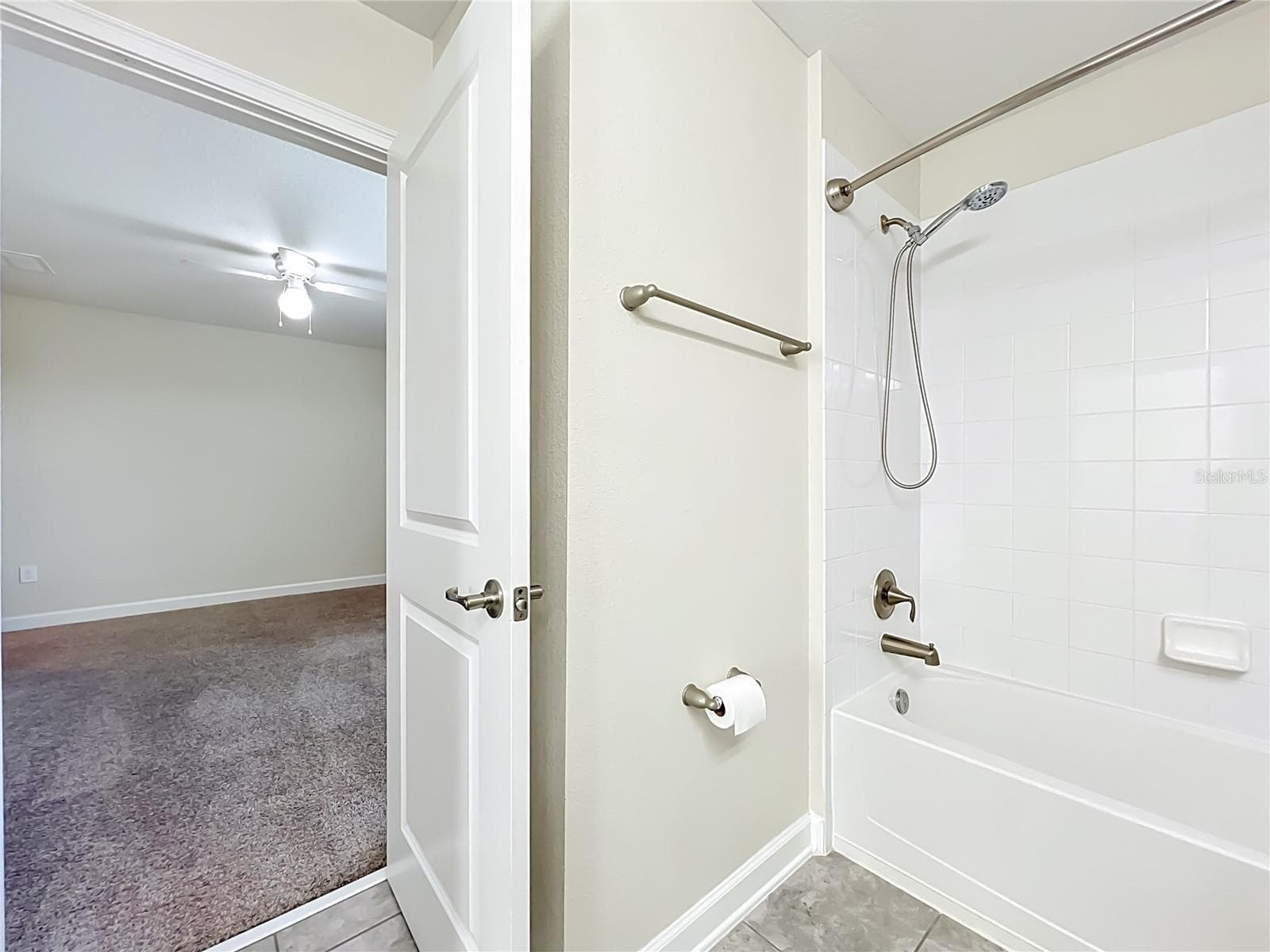 Single Family Residence at 11143 SYCAMORE WOODS DR, ORLANDO, photo 51 of 65