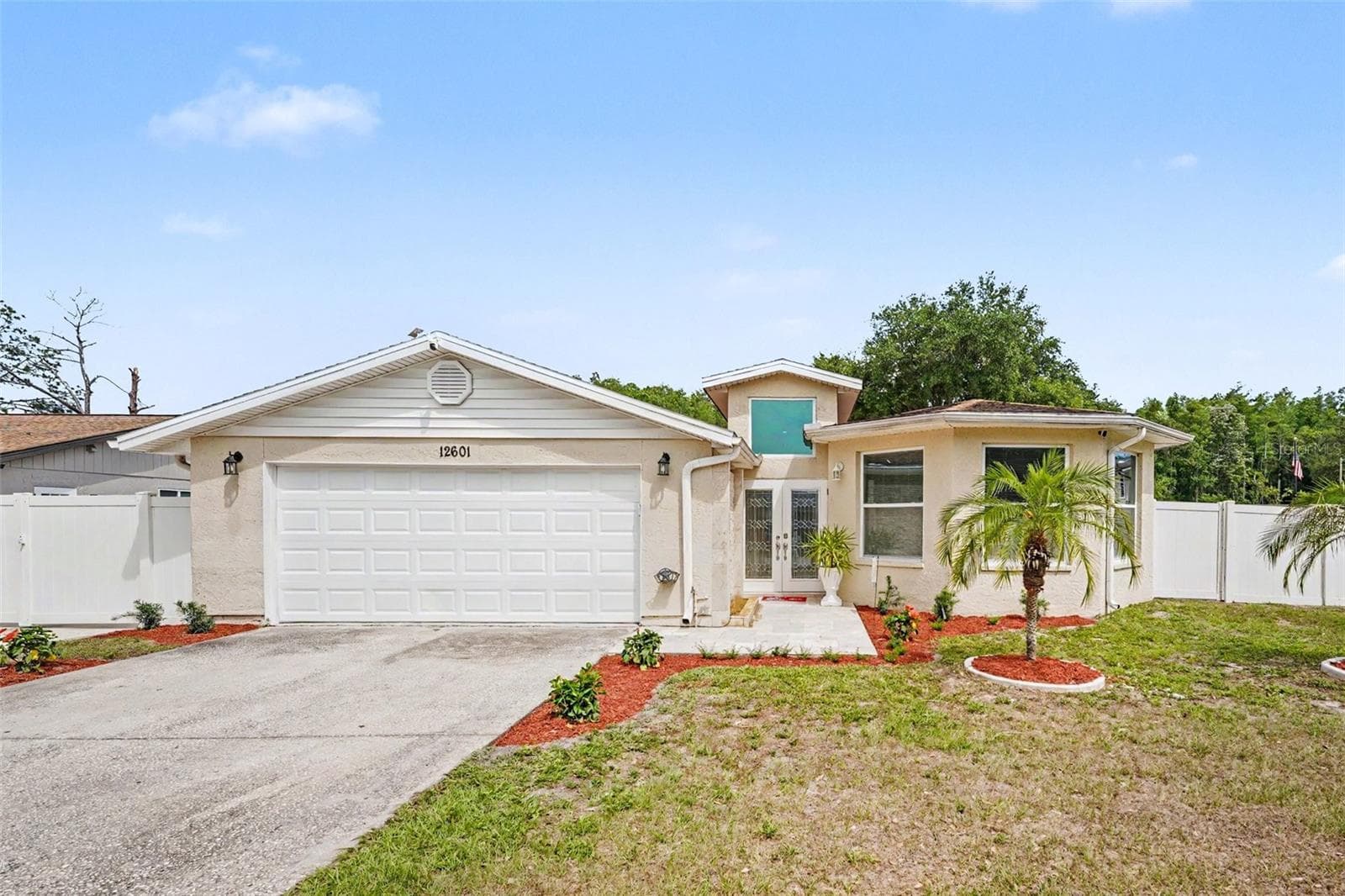 Single Family Residence at 12601 WOOD IBIS WAY, TAMPA, photo 3 of 32