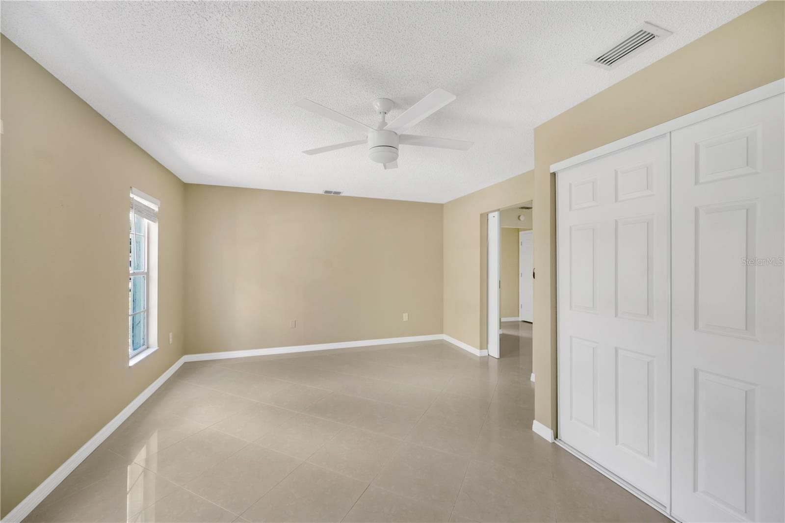 Den - 8218 PLACID ST, SPRING HILL