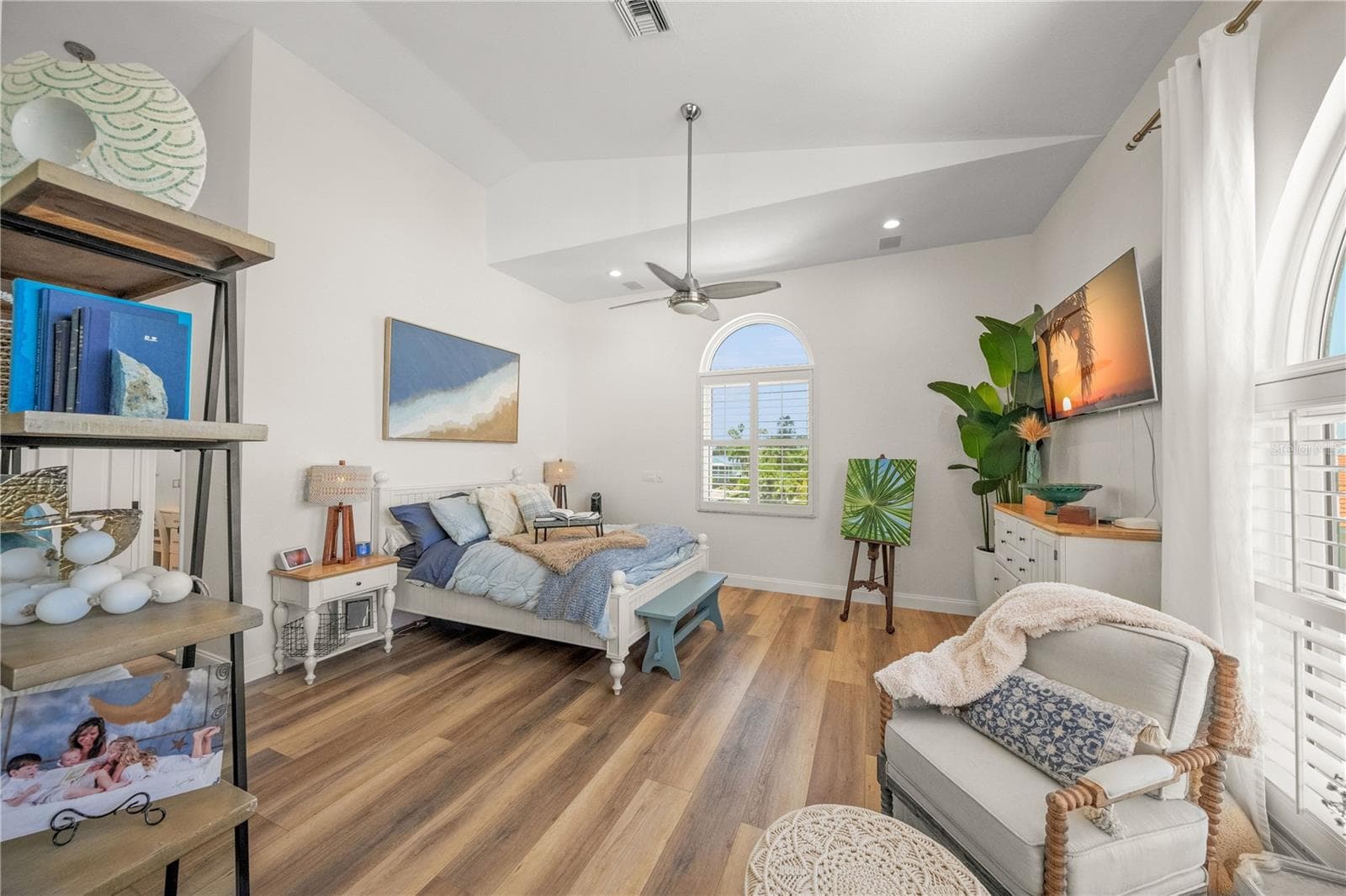 Primary bedroom on 2nd floor - 791 BROADWAY ST, LONGBOAT KEY
