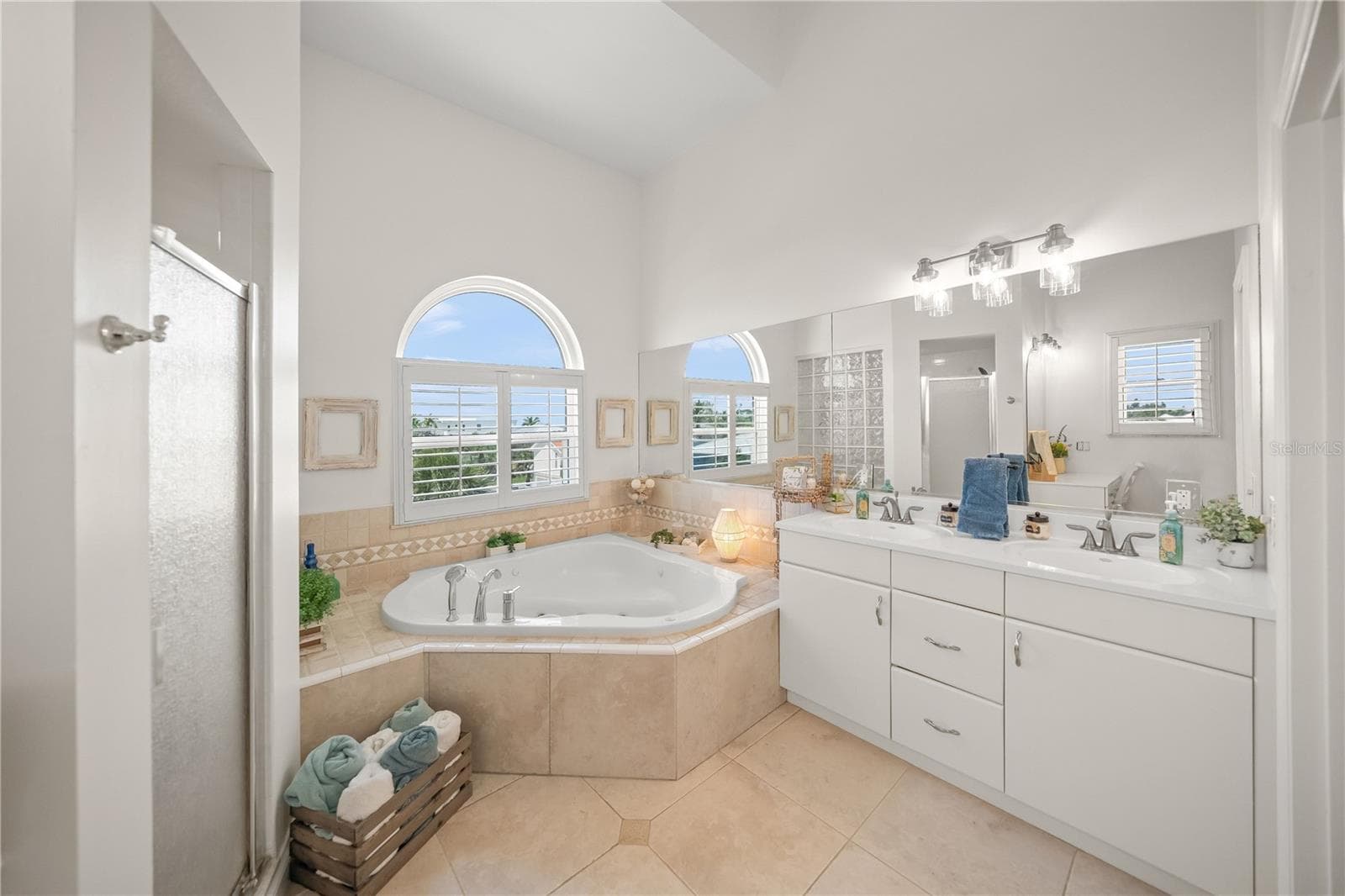 Primary bathroom - 791 BROADWAY ST, LONGBOAT KEY