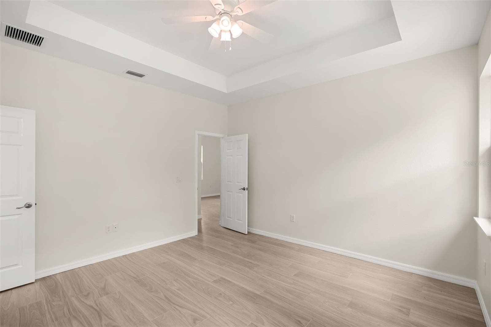 Single Family Residence at 247 DEBARY DR, DEBARY, photo 13 of 47