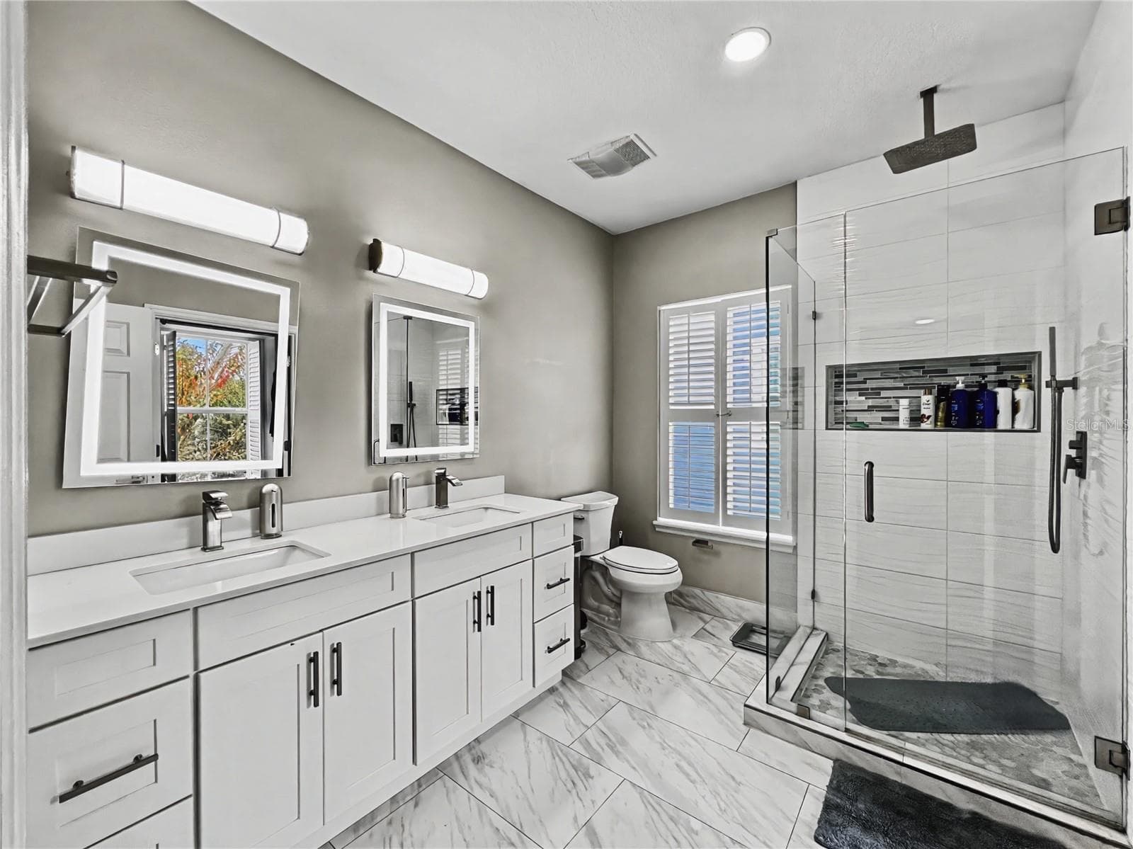 Single Family Residence at 839 LAKE EVALYN DR, CELEBRATION, photo 24 of 33