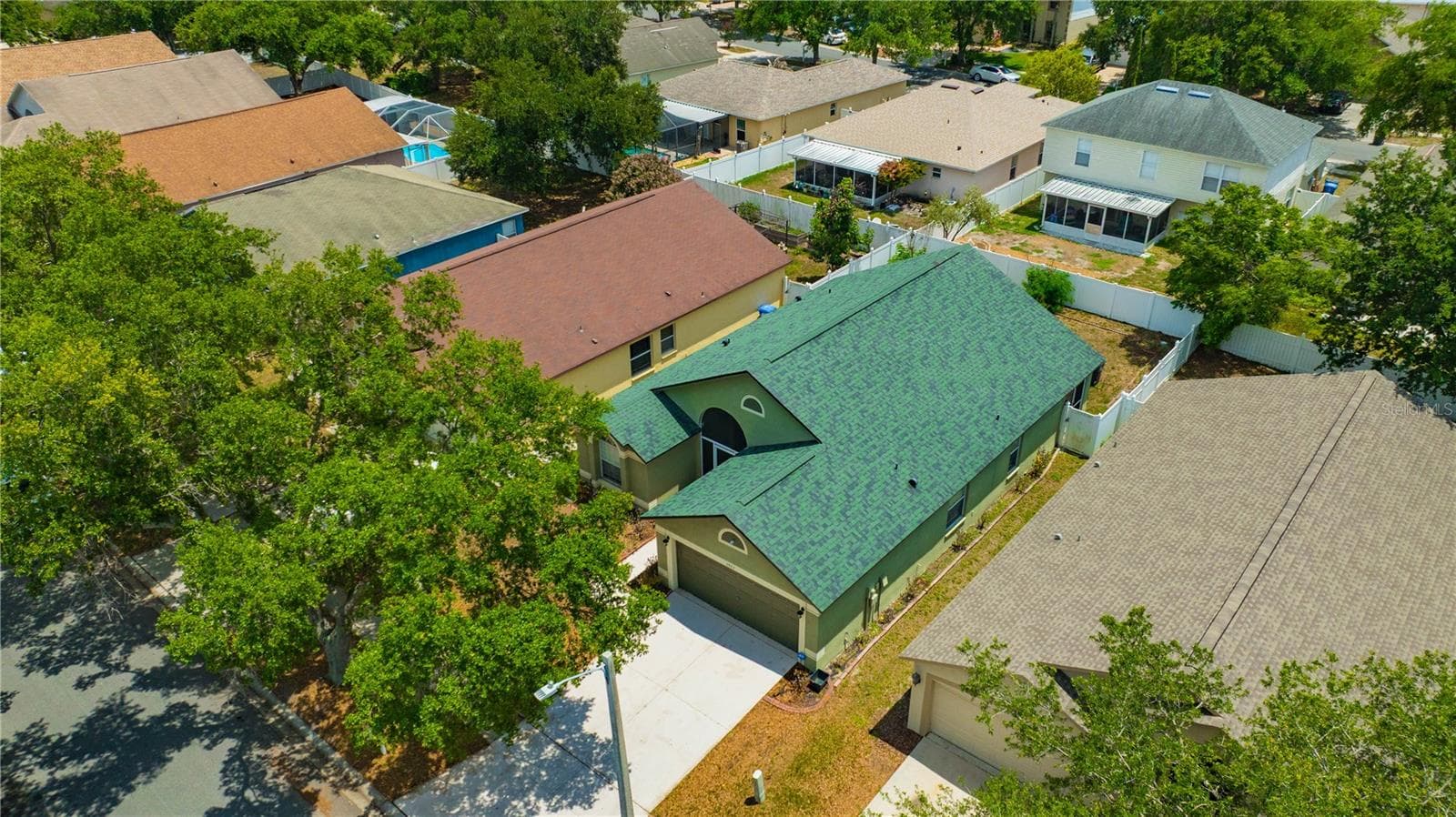 Single Family Residence at 6923 WATERBROOK CT, GIBSONTON, photo 7 of 63