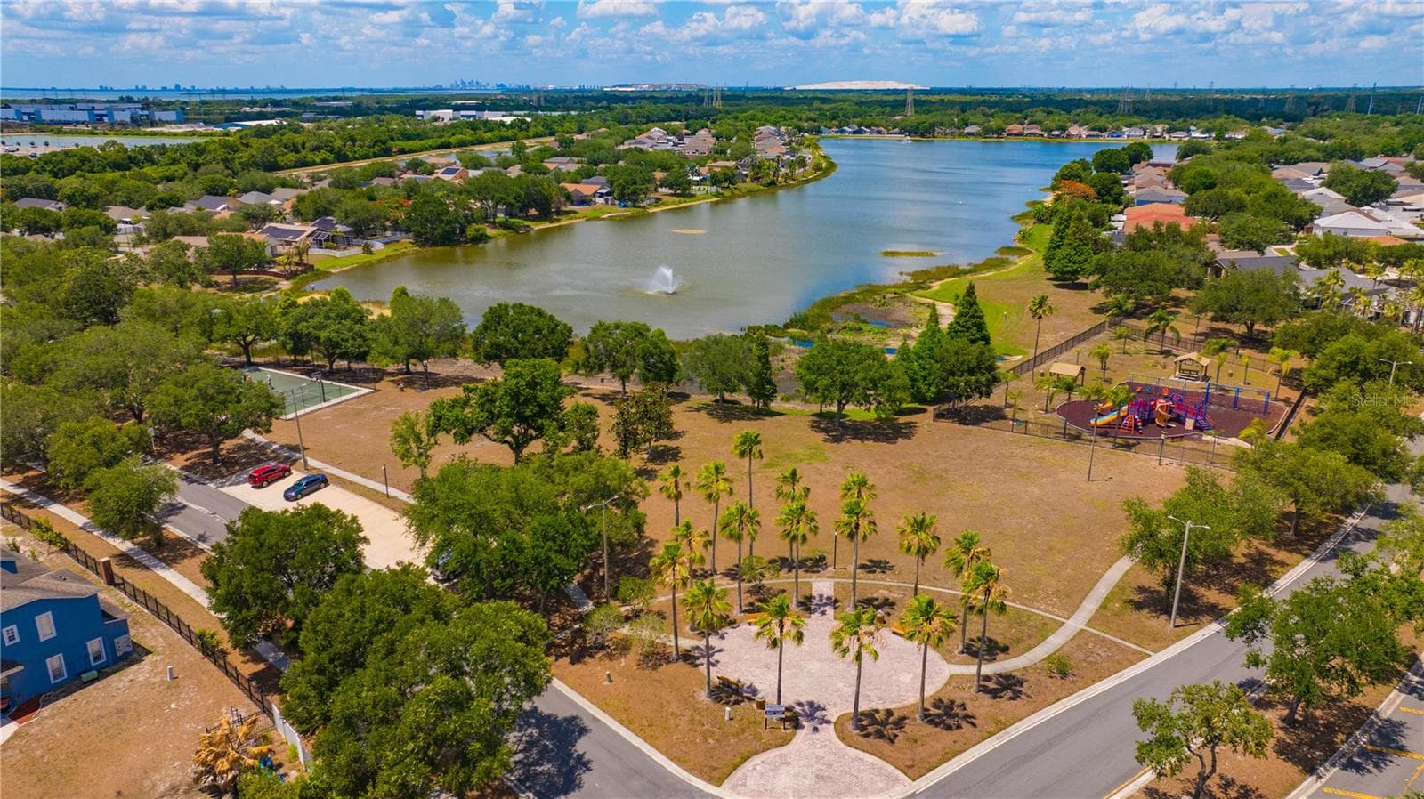 Single Family Residence at 6923 WATERBROOK CT, GIBSONTON, photo 16 of 63