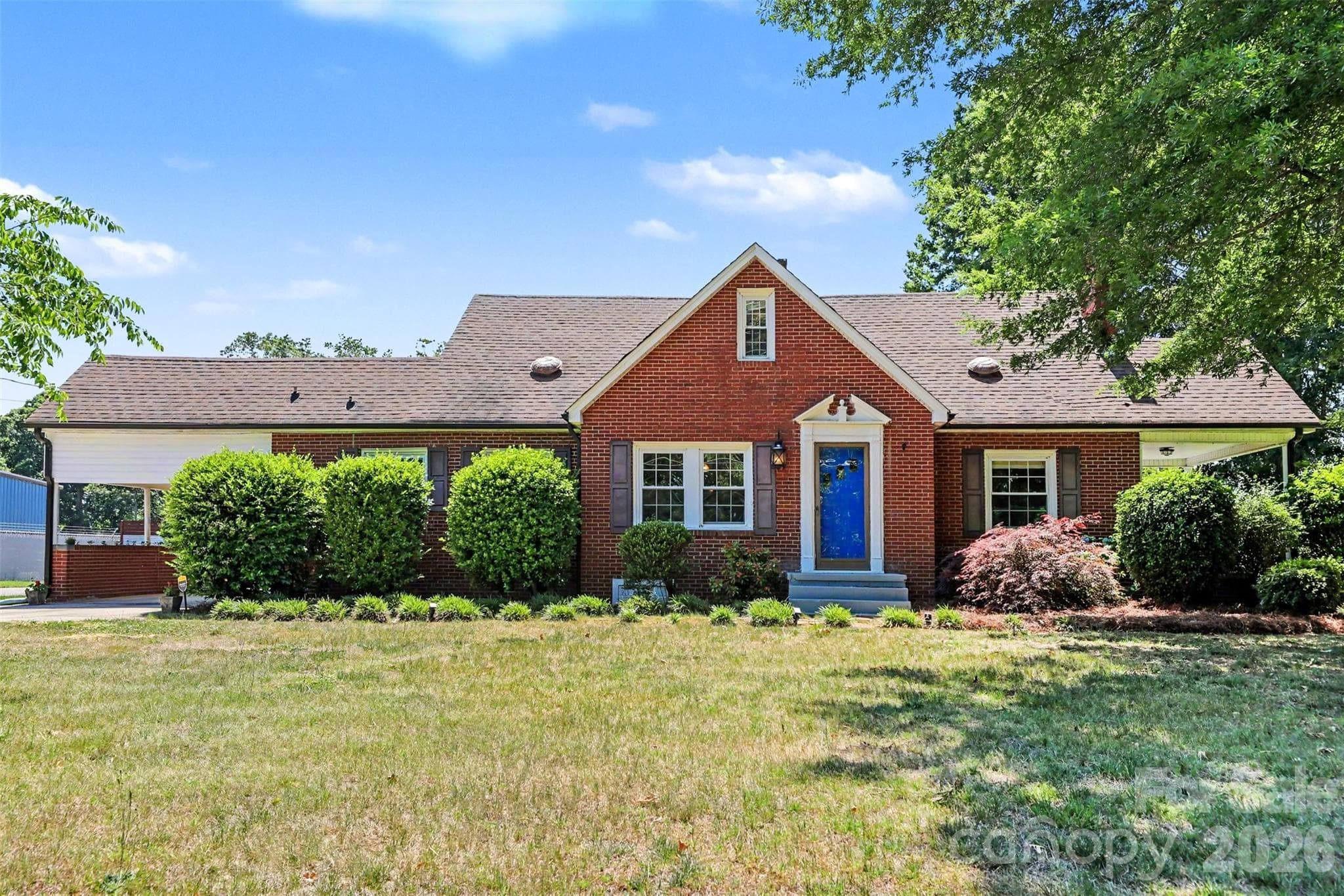 Single Family Residence at Mooresville, photo 3 of 31