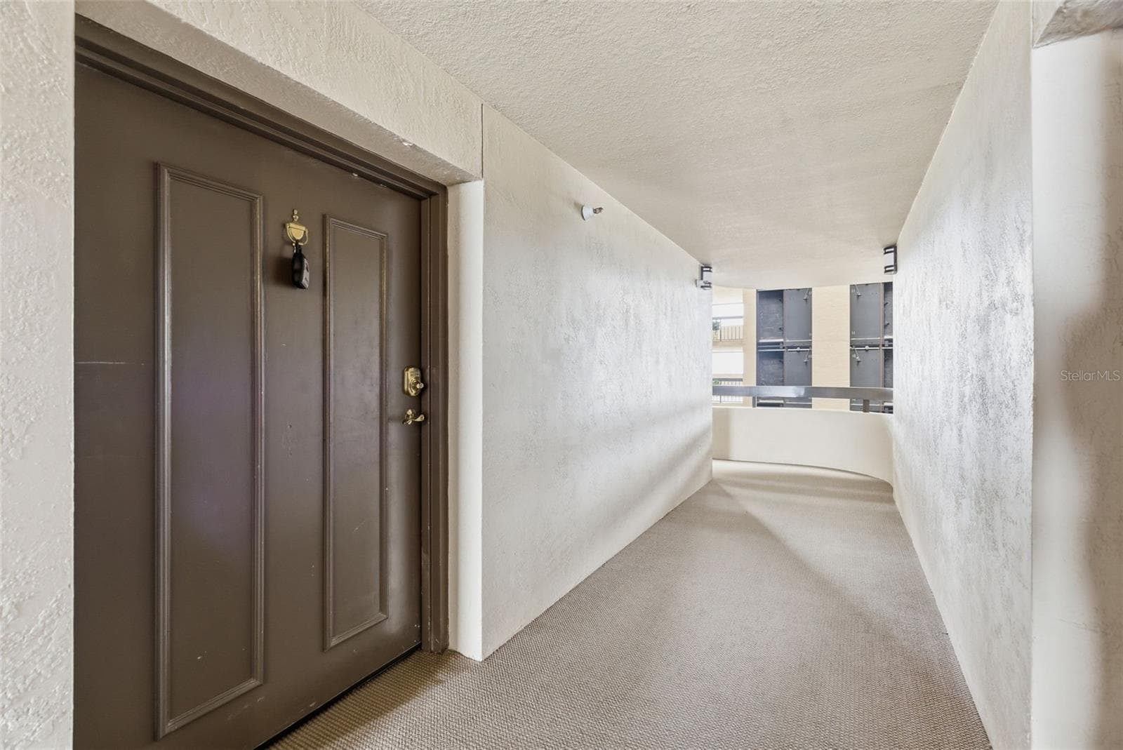 Condominium at 2413 BAYSHORE BLVD #1004, TAMPA, photo 6 of 50