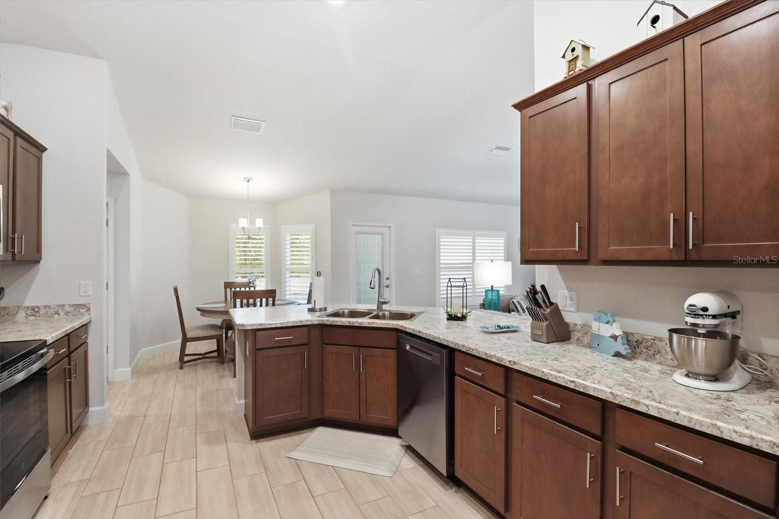 Single Family Residence at 3 STOKESIA CT, HOMOSASSA, photo 6 of 41
