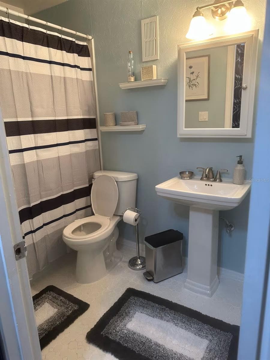Condominium at 1144 VILLA LN #100, APOPKA, photo 15 of 34
