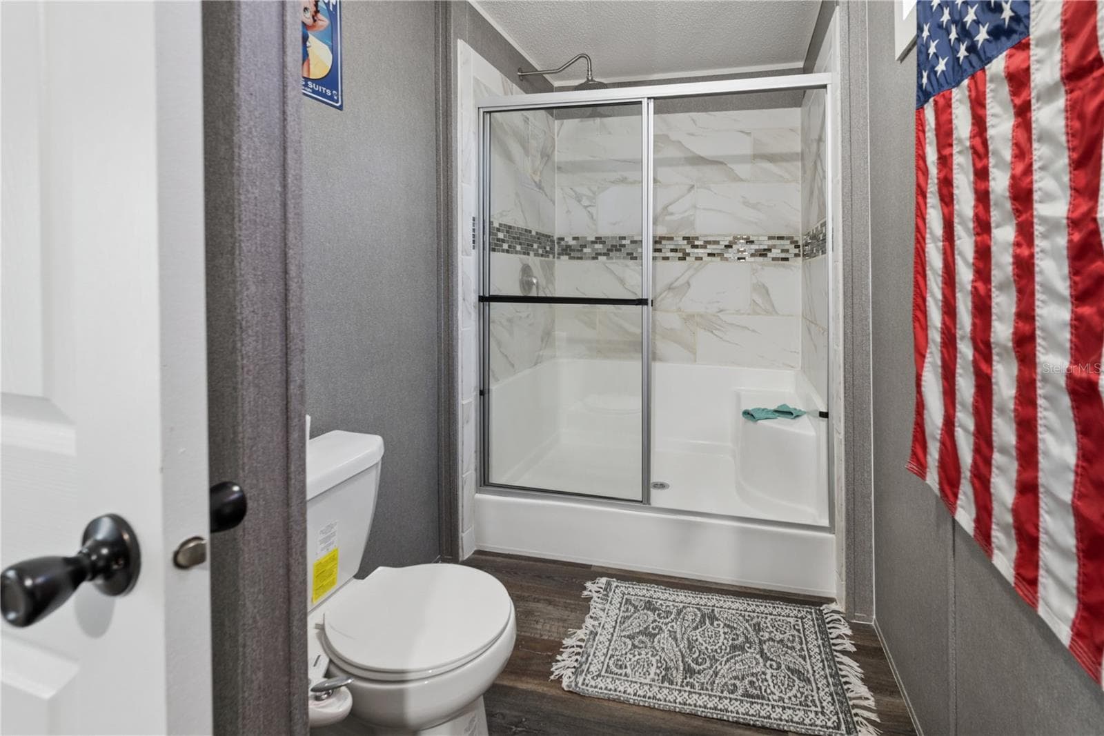 Manufactured Home at 191 NE 136TH CT, WILLISTON, photo 18 of 33