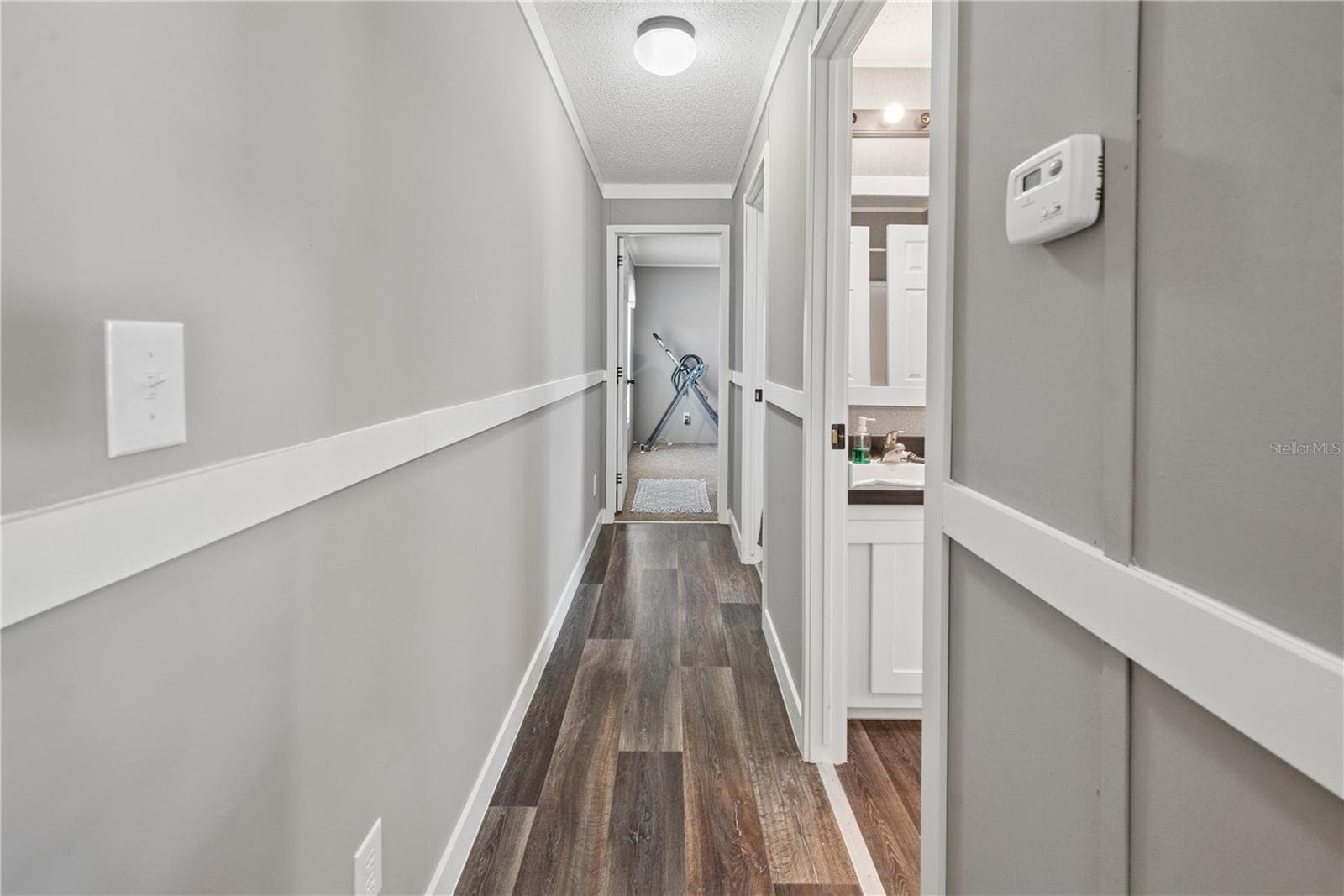 Manufactured Home at 191 NE 136TH CT, WILLISTON, photo 19 of 33