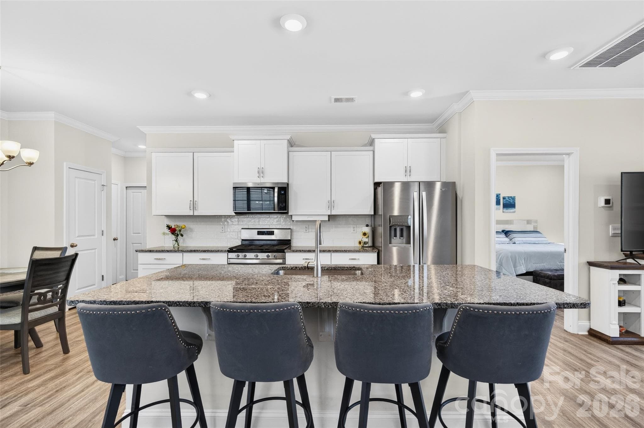 Large center island. Room for 4 stools. Great breakast bar, buffet area or prep area. - 4192 Steel Way, Sherrills Ford