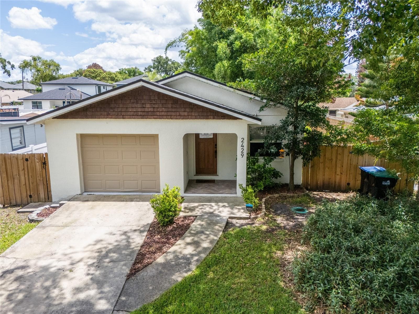 Single Family Residence at 2429 S BROWN AVE, ORLANDO, photo 2 of 25