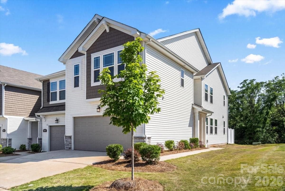 Townhouse at Charlotte, photo 2 of 46