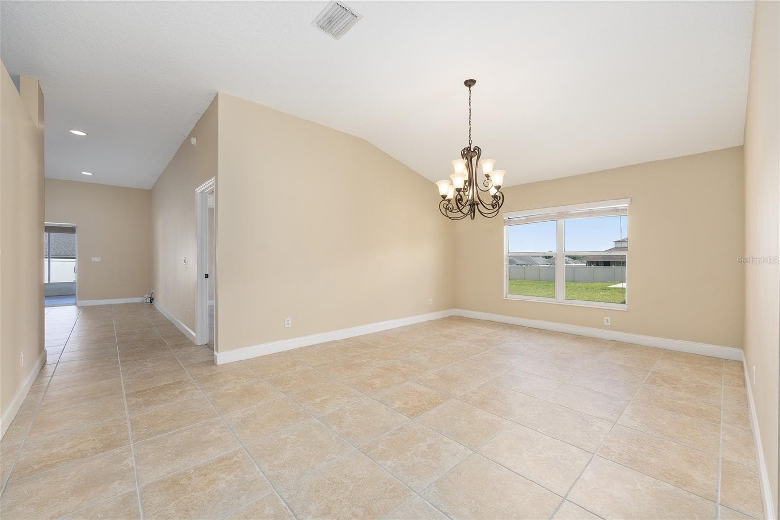Next to Great Room - 915 SE 69TH AVE, OCALA