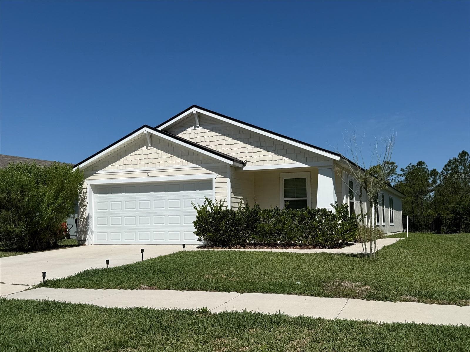 13 PINNACLE PL