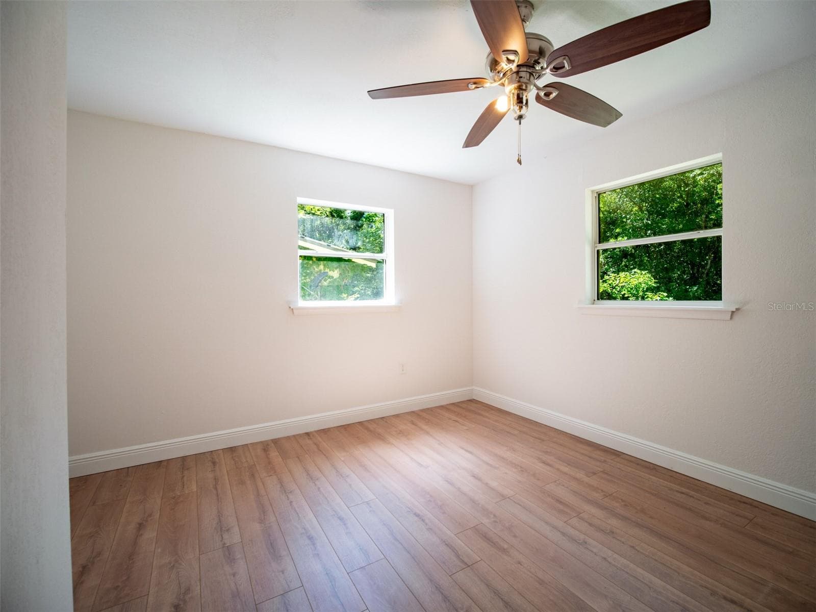 Single Family Residence at 1408 6TH ST NW, LIVE OAK, photo 11 of 24