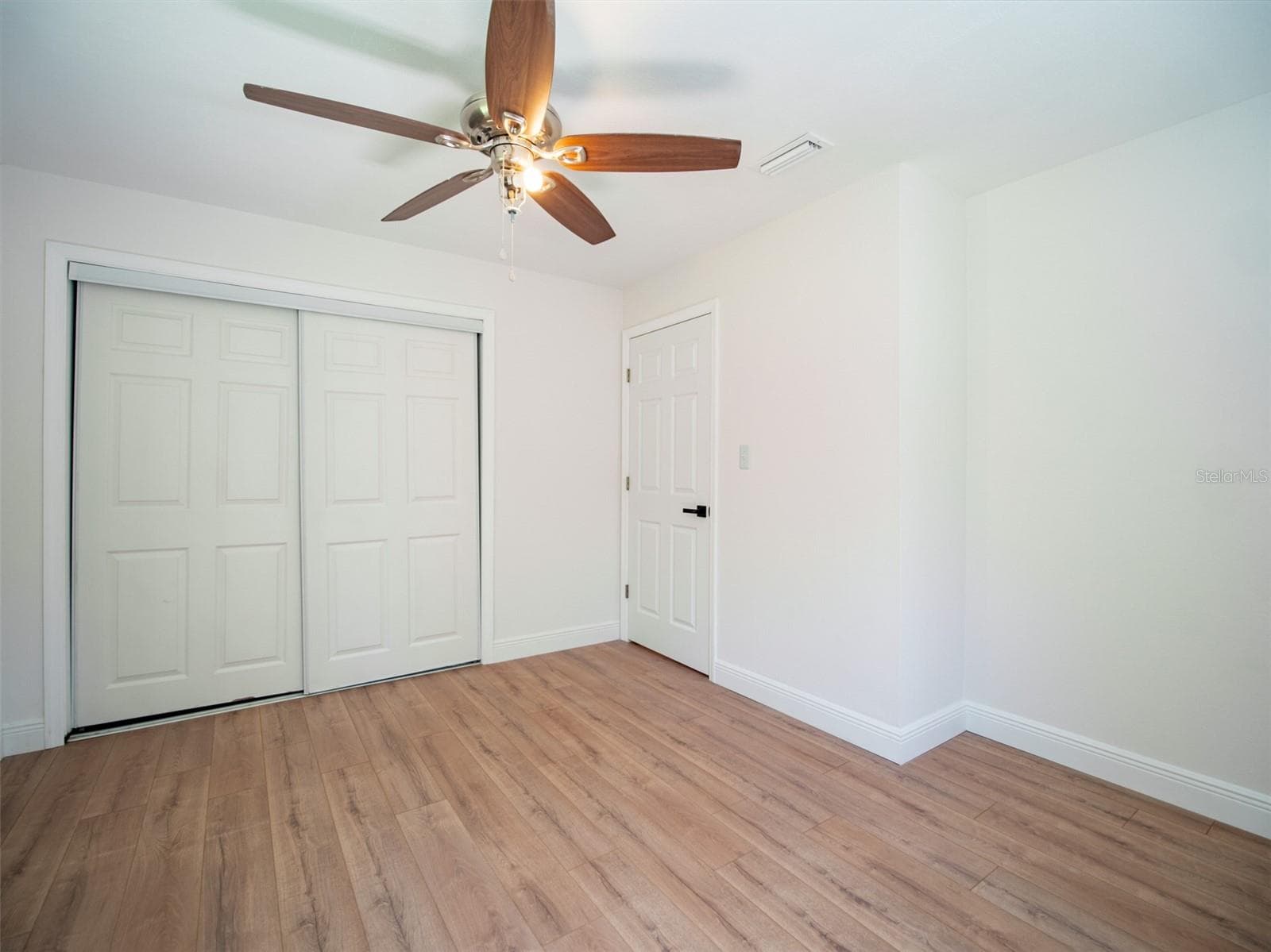 Single Family Residence at 1408 6TH ST NW, LIVE OAK, photo 12 of 24