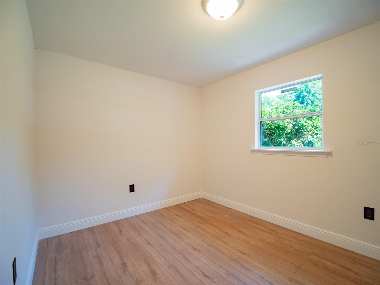 Single Family Residence at 1408 6TH ST NW, LIVE OAK, photo 14 of 24