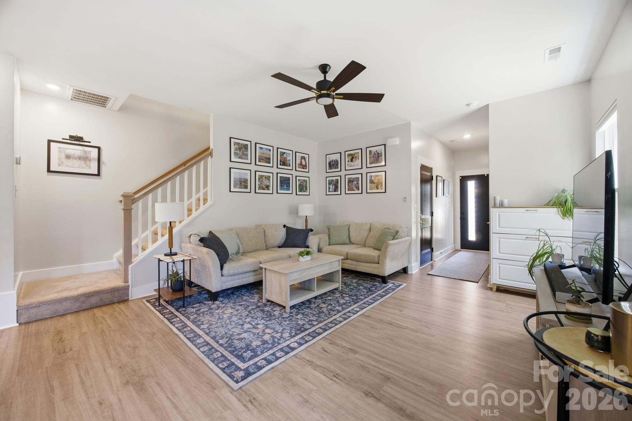 Single Family Residence at Charlotte, photo 4 of 37