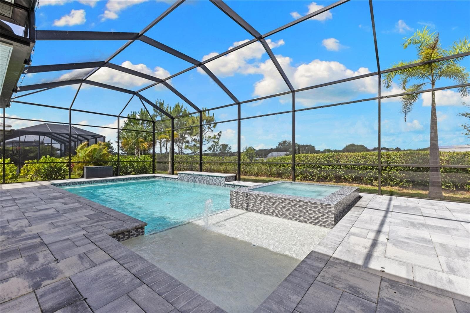 Resort Style Pool and Sun Deck - 4645 ANTRIM DR, SARASOTA