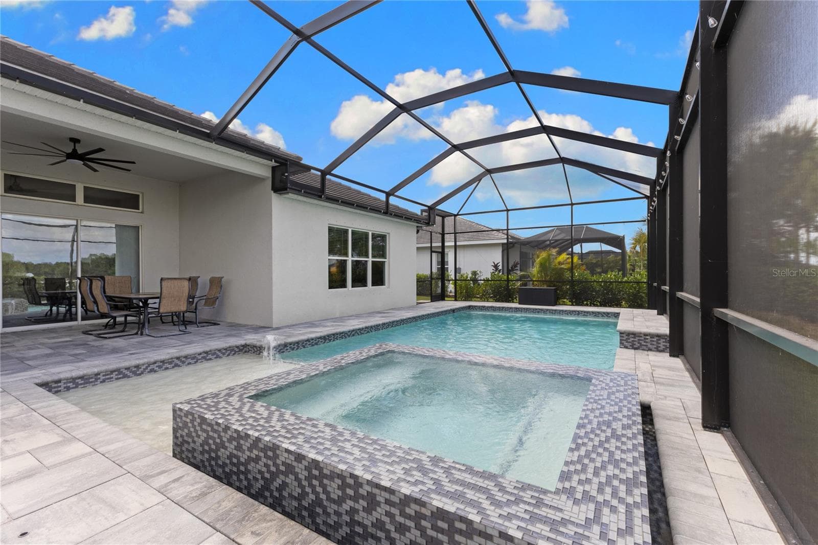 Resort Style Pool and Sun Deck - 4645 ANTRIM DR, SARASOTA