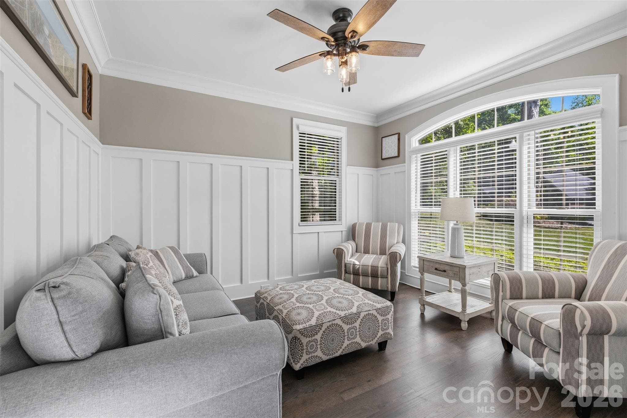 sitting room next to front door - 7653 Juniper Lane, Denver