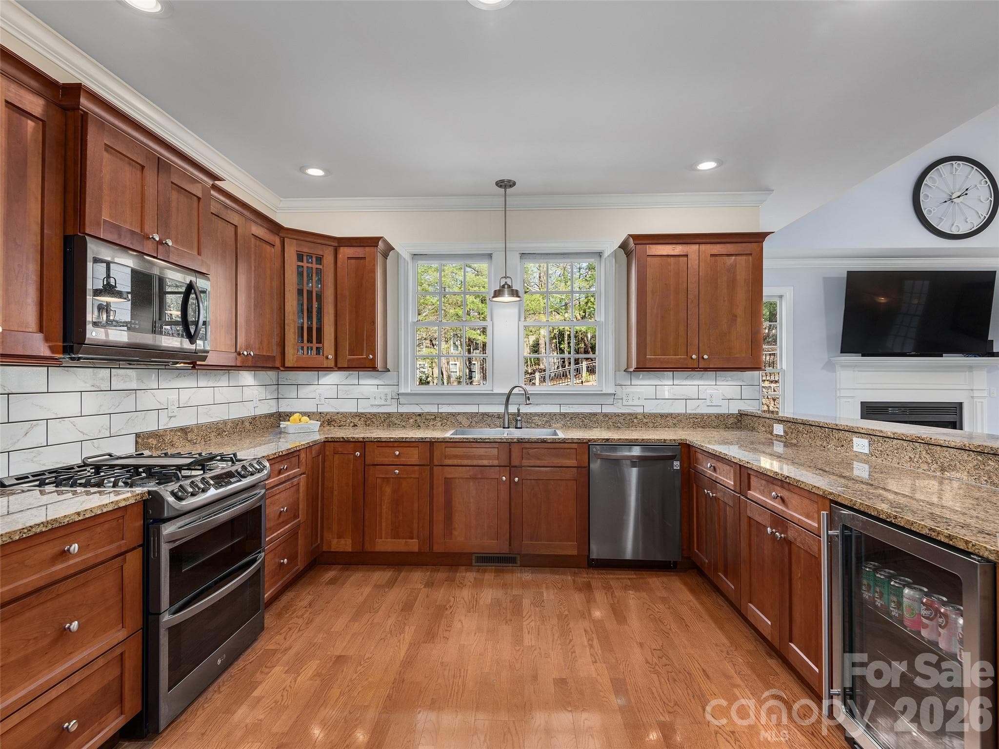 Single Family Residence at 21 Dianthus Drive, Asheville, photo 12 of 48