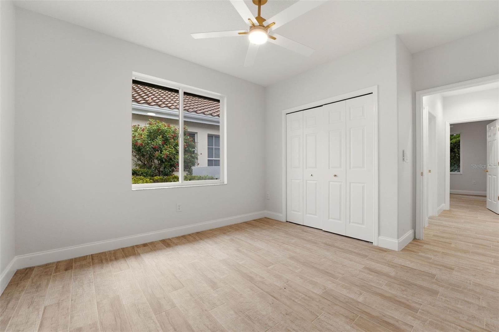 Single Family Residence at 507 CHEVAL DR, VENICE, photo 15 of 24