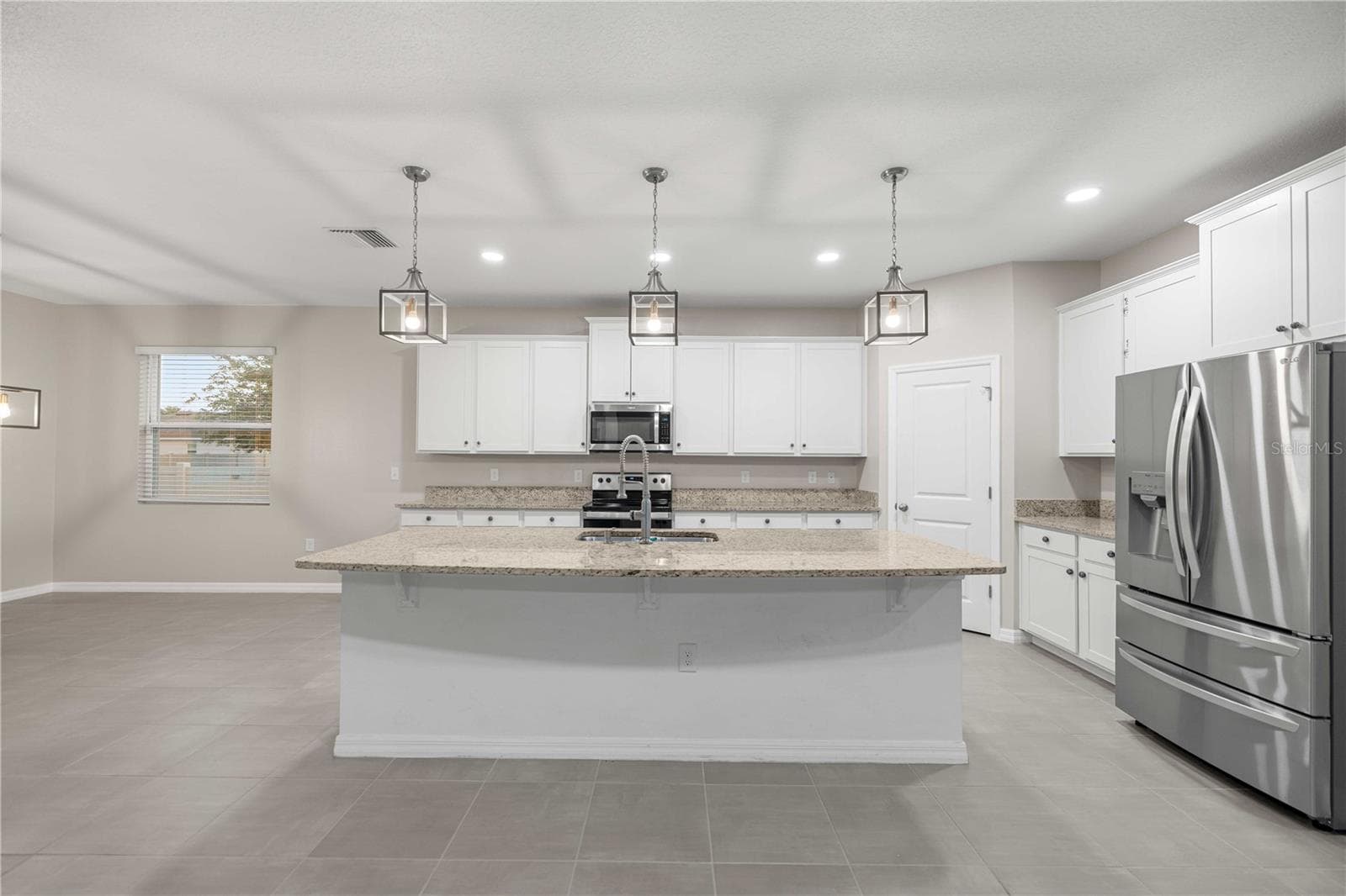 Single Family Residence at 1927 NE 50TH CT, OCALA, photo 8 of 44