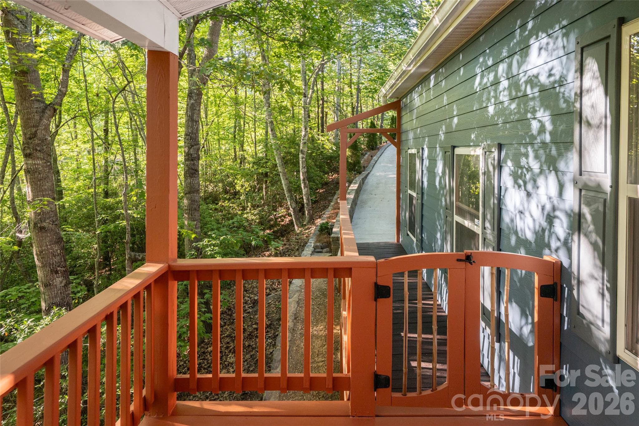Single Family Residence at 7 Timber Park Drive, Black Mountain, photo 6 of 39