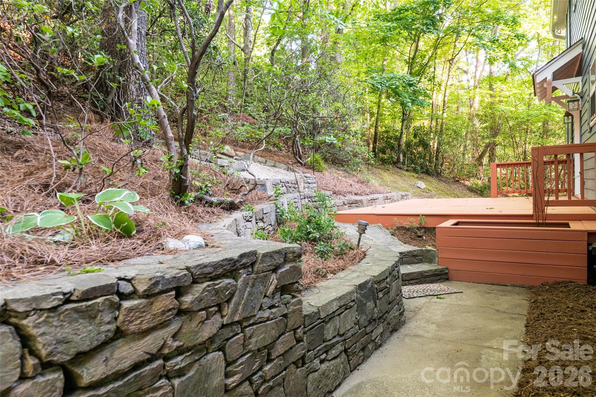 Single Family Residence at 7 Timber Park Drive, Black Mountain, photo 9 of 39