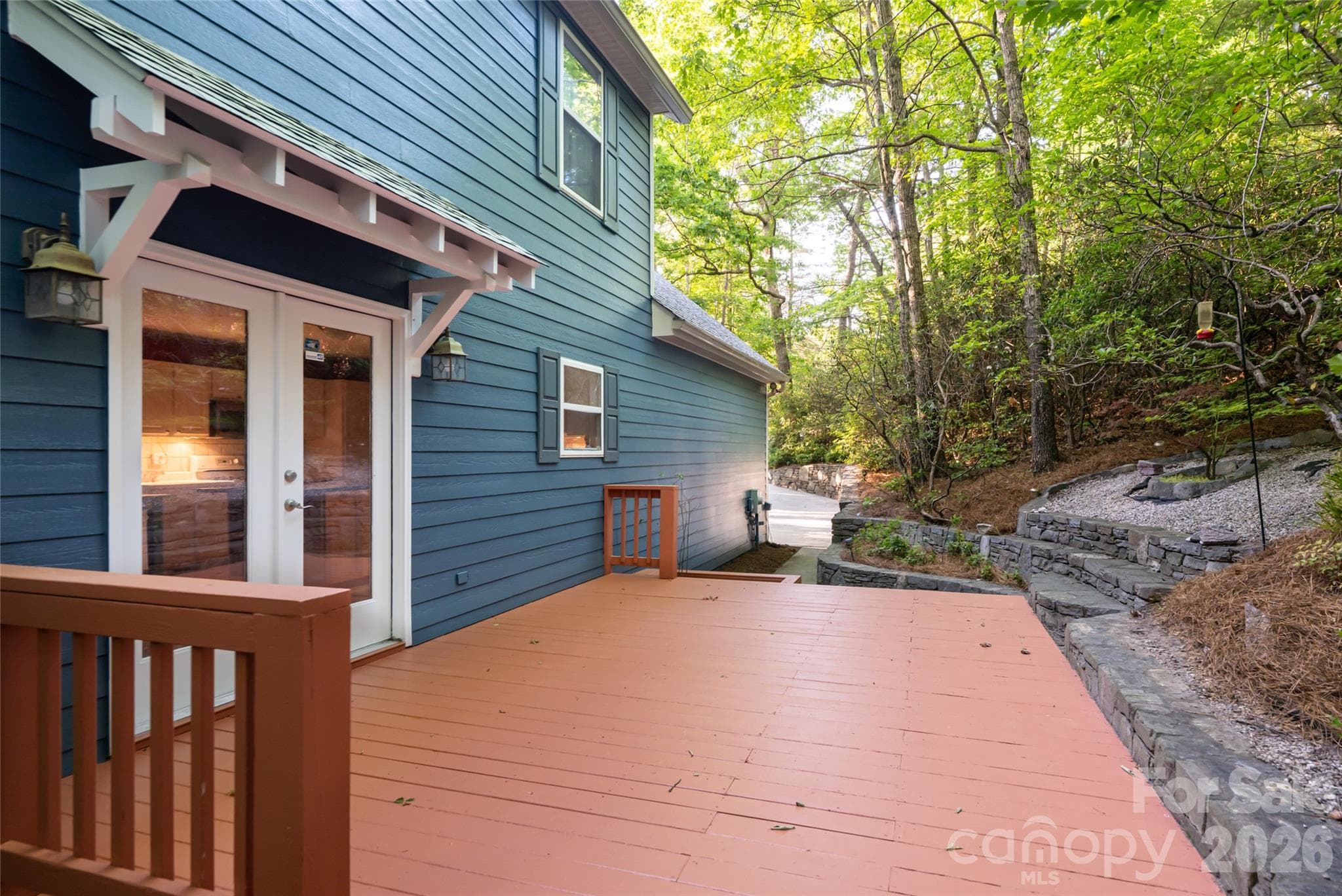 Single Family Residence at 7 Timber Park Drive, Black Mountain, photo 12 of 39