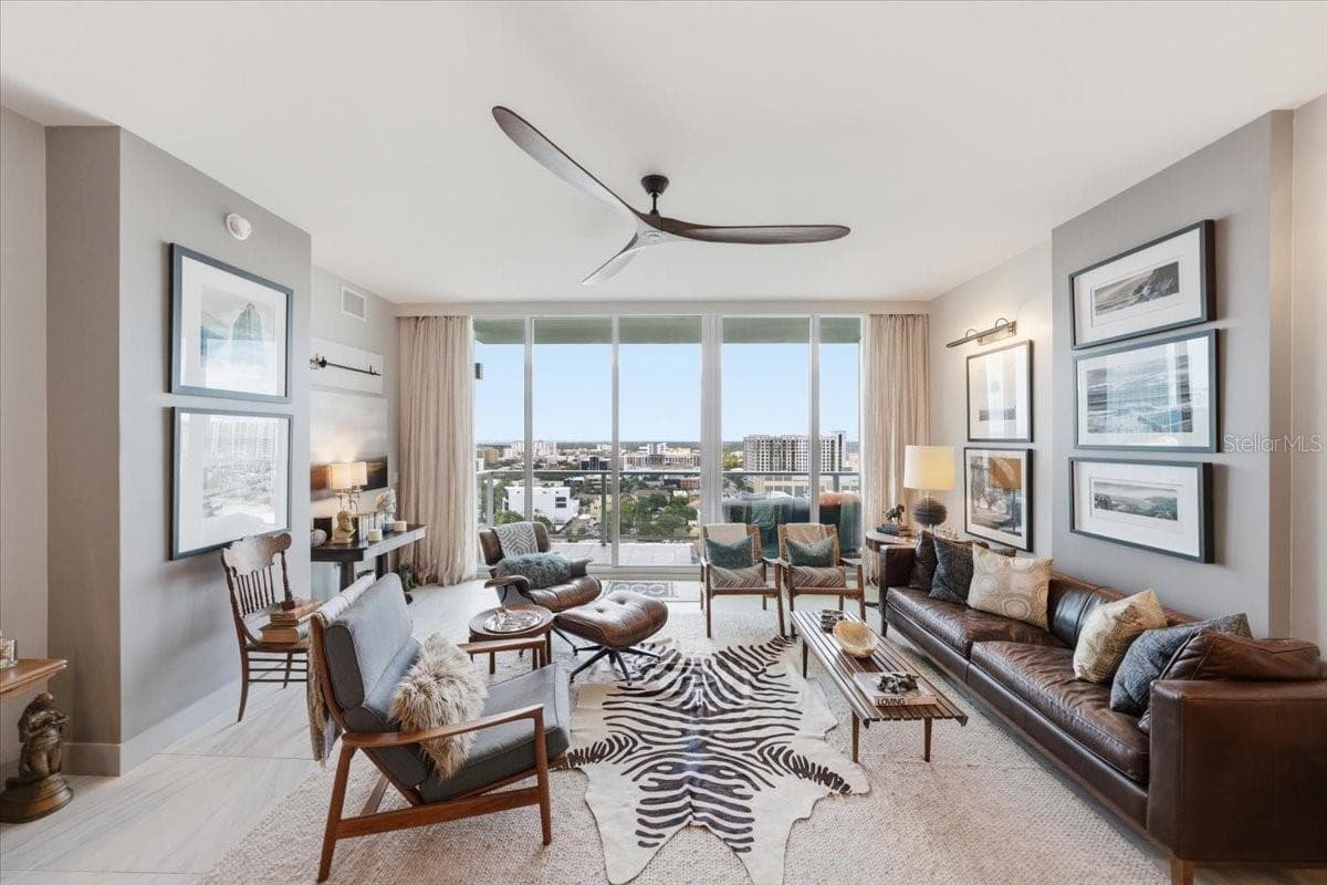 Condominium at 777 3RD AVE N #1606, ST PETERSBURG, photo 2 of 50