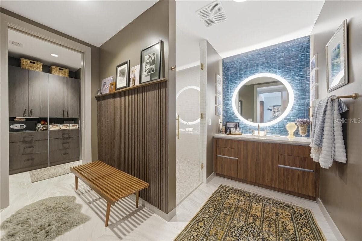 Condominium at 777 3RD AVE N #1606, ST PETERSBURG, photo 10 of 50