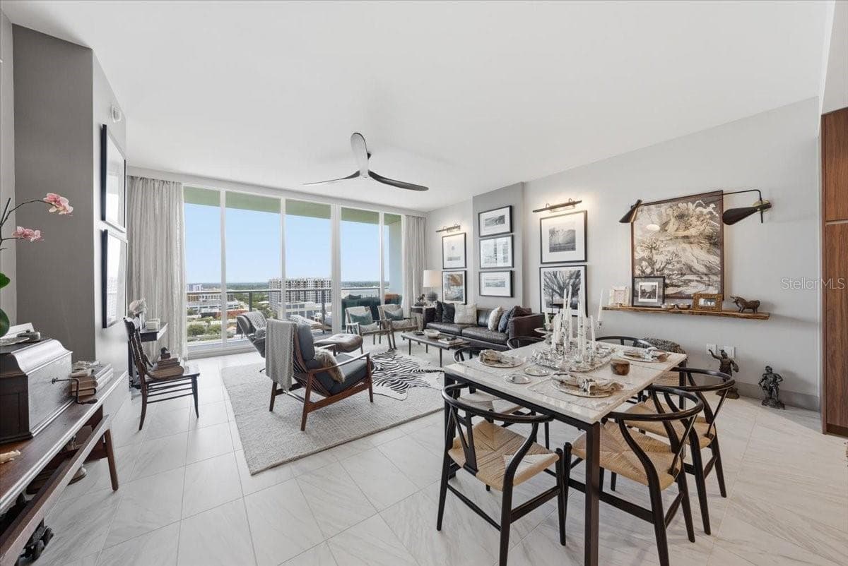 Condominium at 777 3RD AVE N #1606, ST PETERSBURG, photo 18 of 50