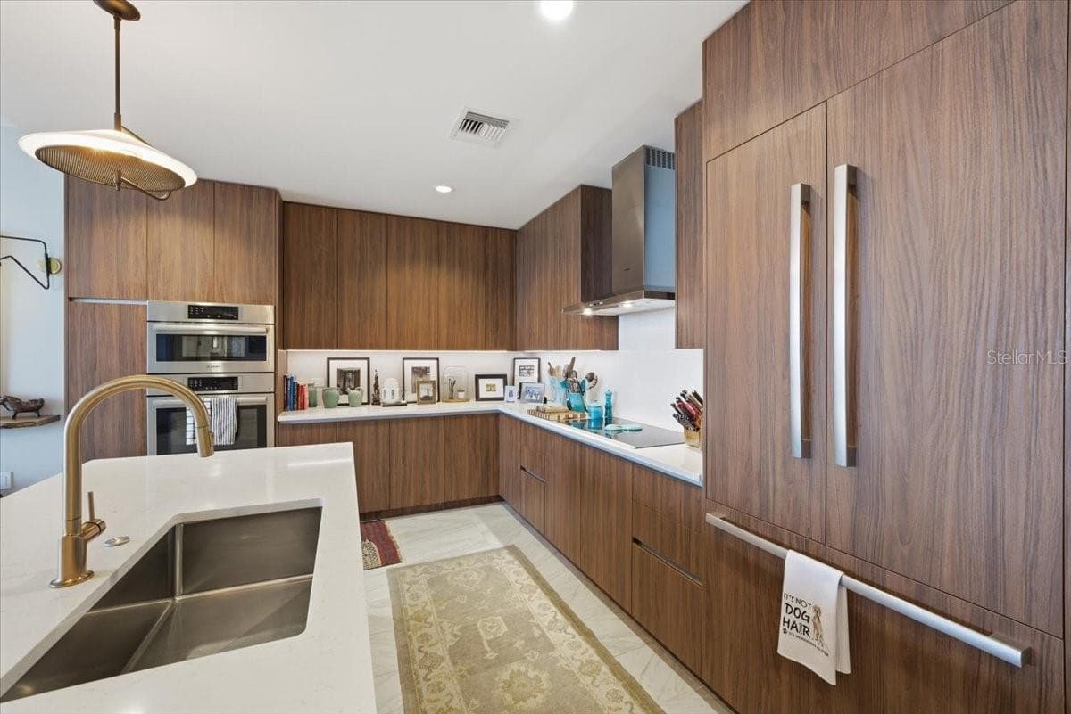 Condominium at 777 3RD AVE N #1606, ST PETERSBURG, photo 26 of 50