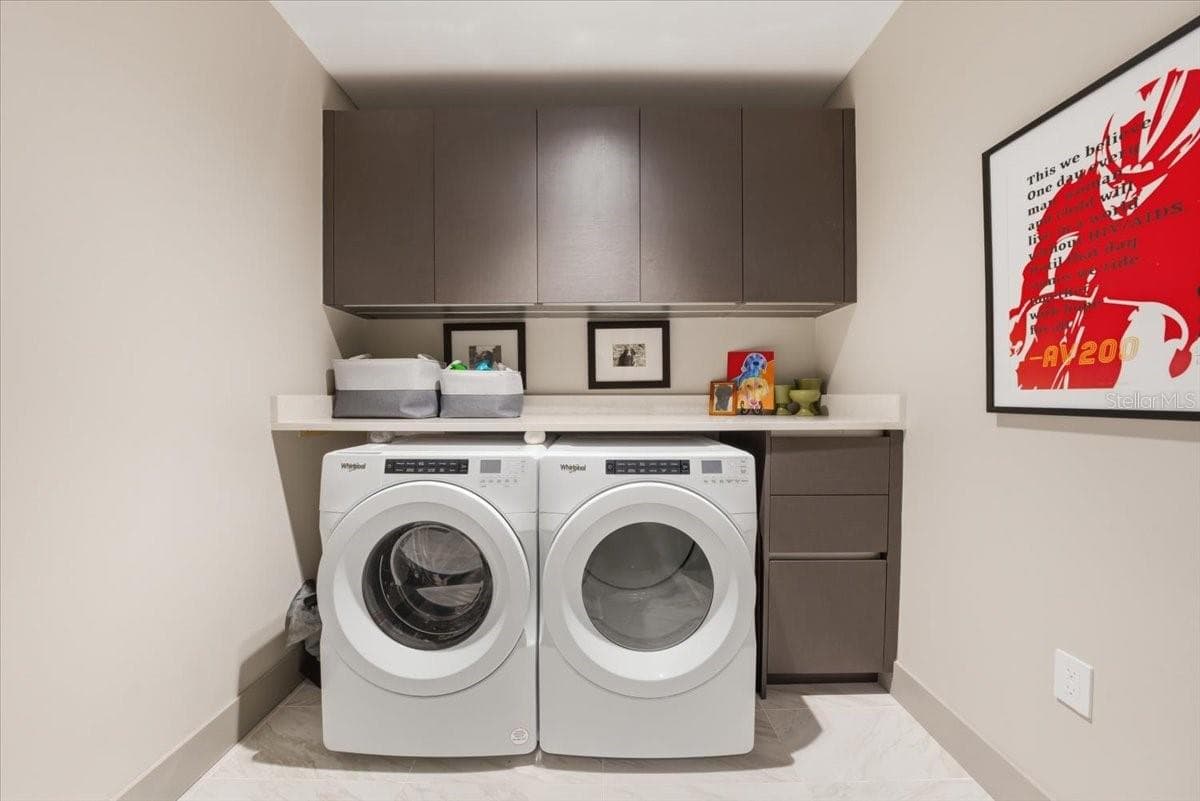 Condominium at 777 3RD AVE N #1606, ST PETERSBURG, photo 34 of 50
