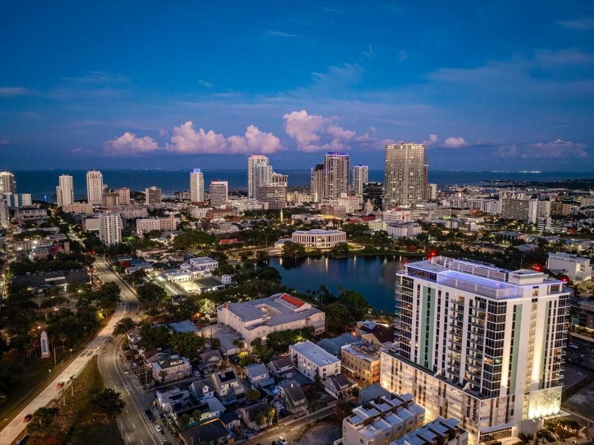 Condominium at 777 3RD AVE N #1606, ST PETERSBURG, photo 46 of 50