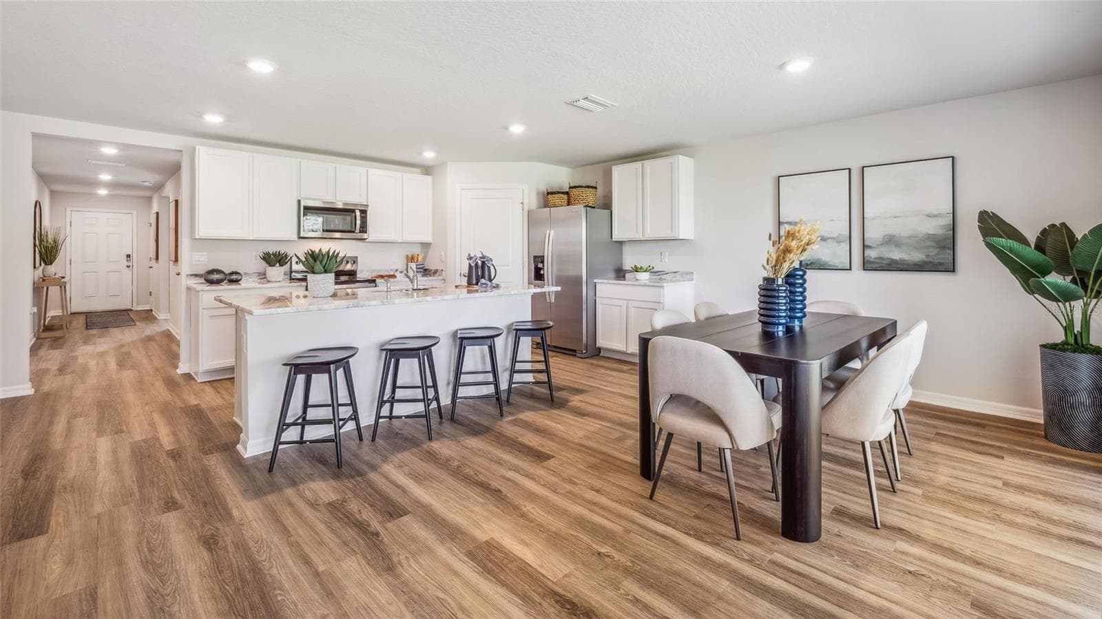 Single Family Residence at 5732 SILVER MOONLIGHT DR, PALMETTO, photo 13 of 41