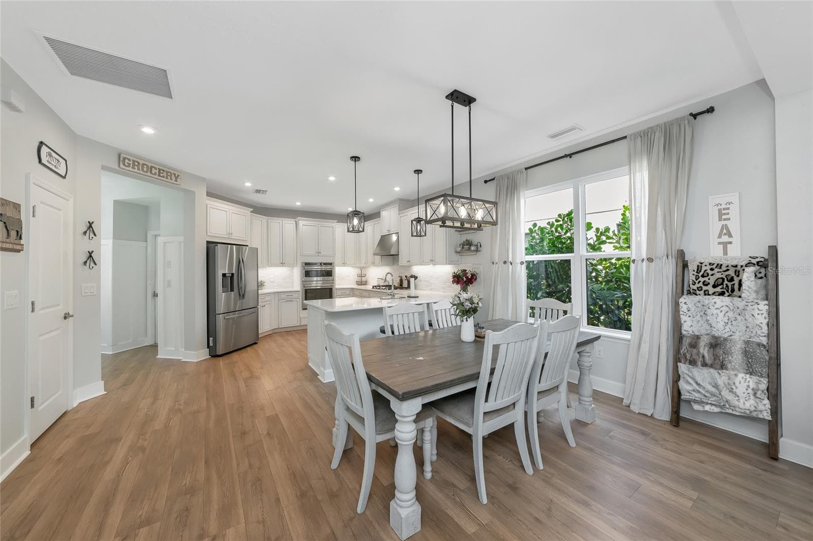 Single Family Residence at 8366 VELDA TRL, SARASOTA, photo 10 of 100