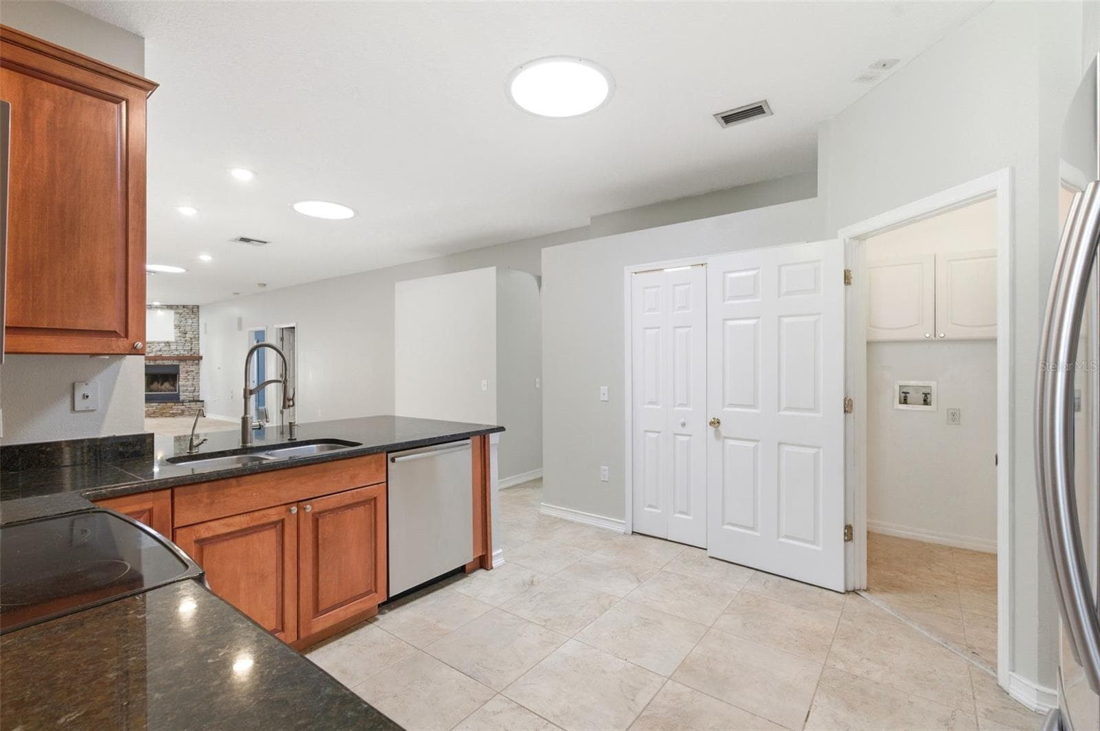 Single Family Residence at 1623 CROSSVINE CT, TRINITY, photo 11 of 58
