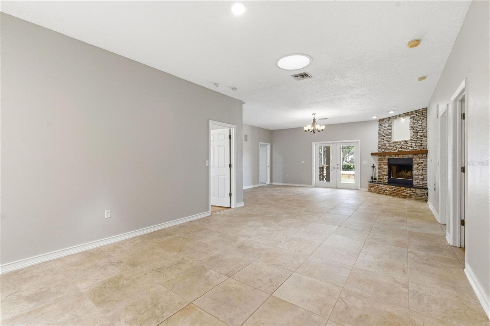 Single Family Residence at 1623 CROSSVINE CT, TRINITY, photo 17 of 58