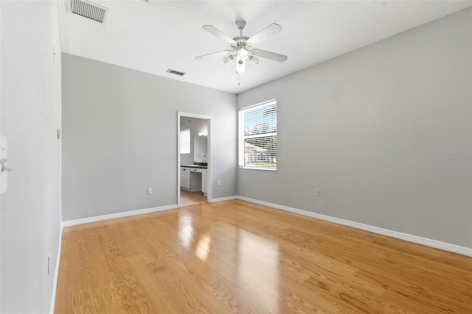 Single Family Residence at 1623 CROSSVINE CT, TRINITY, photo 22 of 58