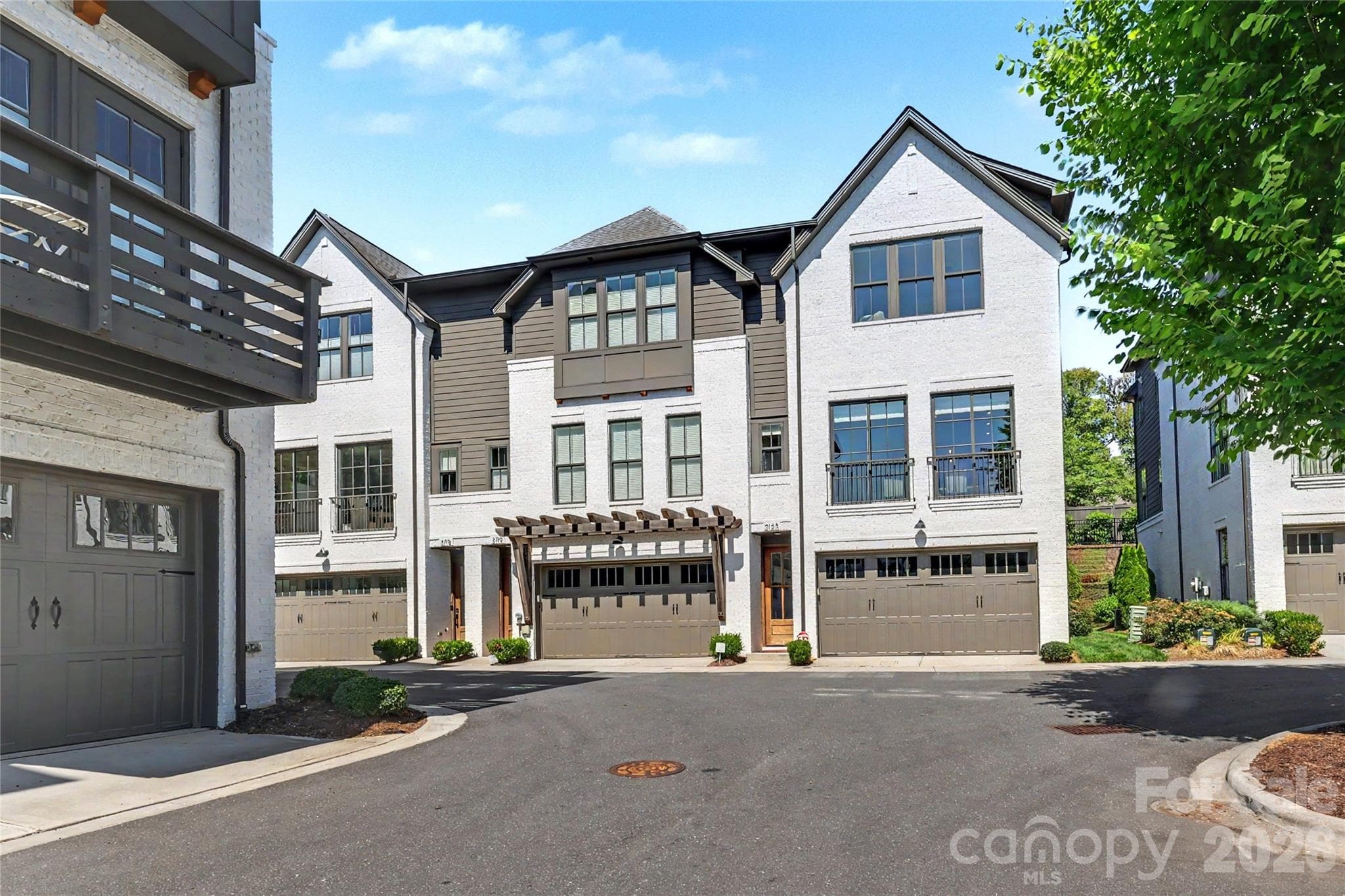 Luxury townhome in Myers Park - Charlotte
