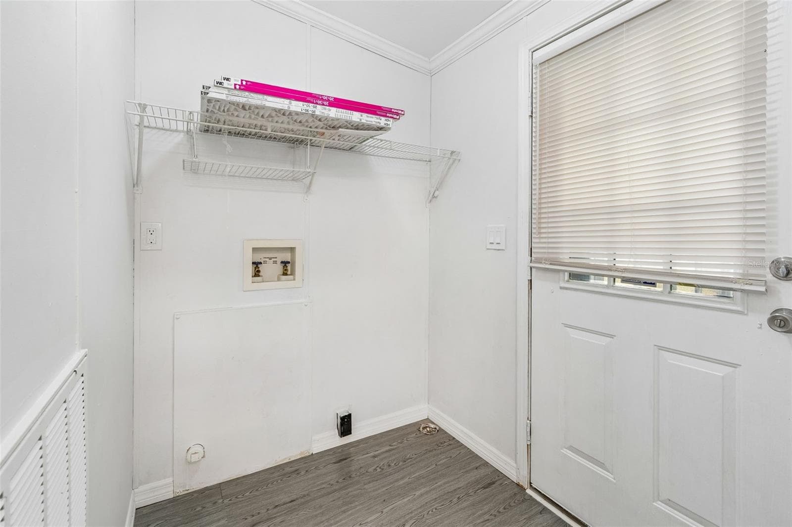 LAUNDRY - 3724 TACK DR, WESLEY CHAPEL