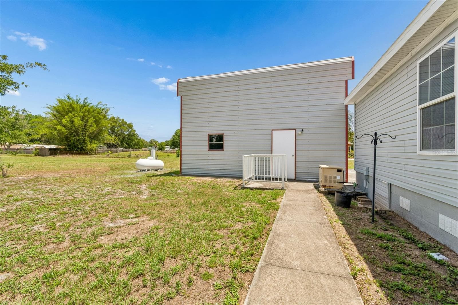 WORKSHOP GARAGE - 3724 TACK DR, WESLEY CHAPEL