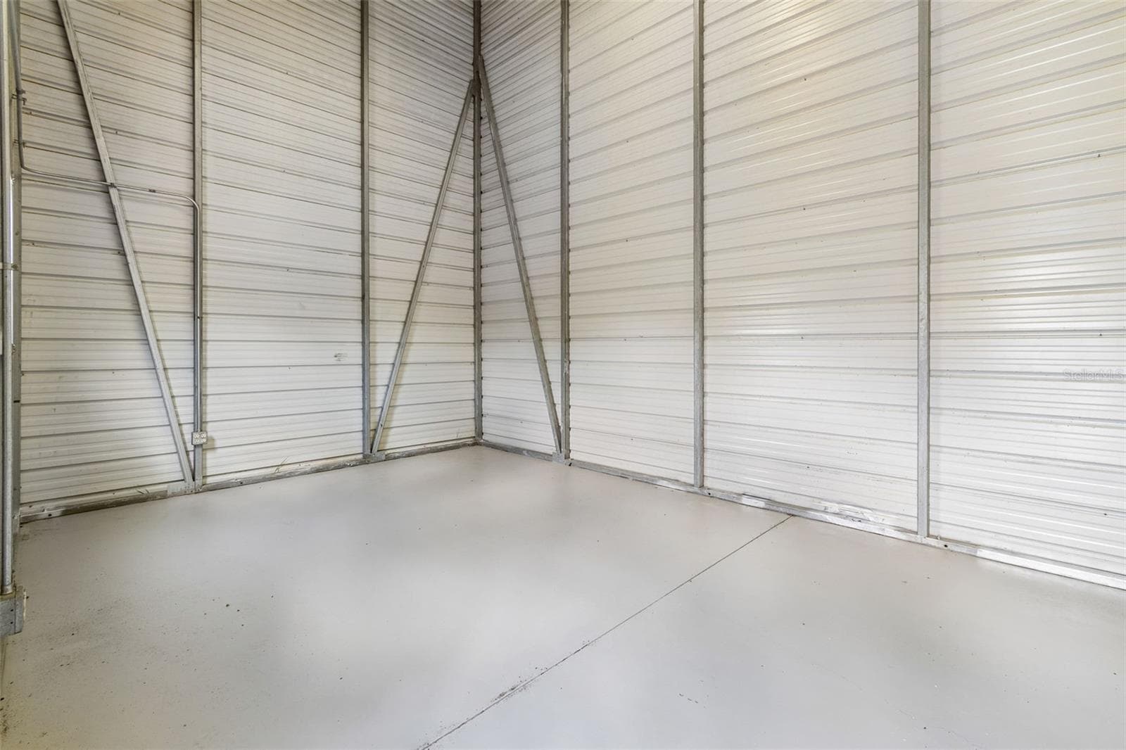 WORKSHOP GARAGE - 3724 TACK DR, WESLEY CHAPEL