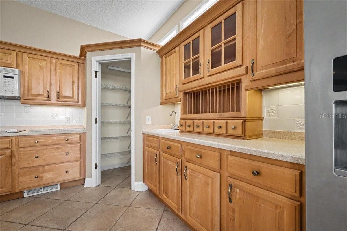 Single Family Residence at 4422 TIDEVIEW DR, JACKSONVILLE, photo 28 of 75