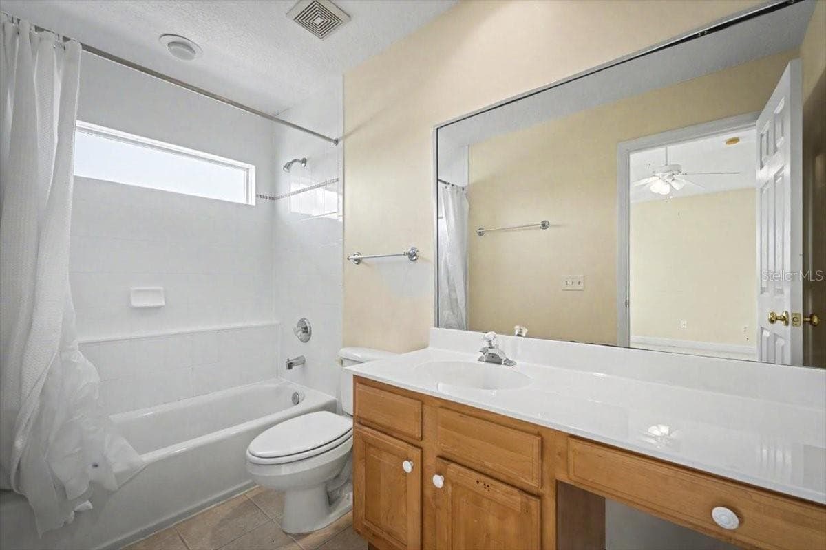 Single Family Residence at 4422 TIDEVIEW DR, JACKSONVILLE, photo 32 of 75